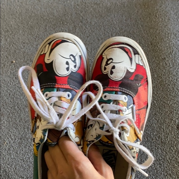 Disney Mickey Mouse vans - Picture 4 of 11